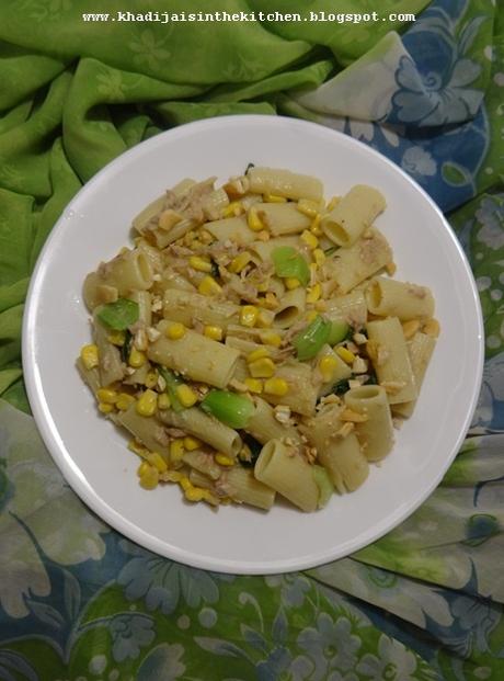 SALADE DE PÂTES AU THON, BOK CHOY ET MAÏS SUCRÉ / PASTA SALAD WITH TUNA, BOK CHOY AND SWEET CORN / ENSALADA DE PASTA CON TUNA, BOK CHOY Y MAIZ DULCE / سلطة المعكرونة و التونا و الملفوف الصيني و الذرة الحلوة