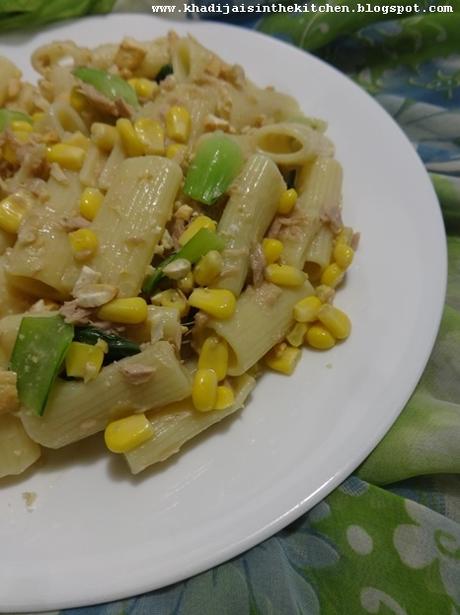 SALADE DE PÂTES AU THON, BOK CHOY ET MAÏS SUCRÉ / PASTA SALAD WITH TUNA, BOK CHOY AND SWEET CORN / ENSALADA DE PASTA CON TUNA, BOK CHOY Y MAIZ DULCE / سلطة المعكرونة و التونا و الملفوف الصيني و الذرة الحلوة