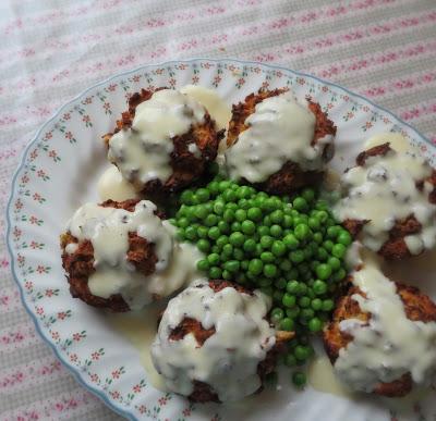 Lemon Sauced Salmon Patties