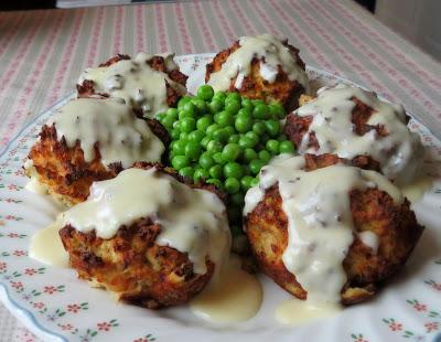 Lemon Sauced Salmon Patties