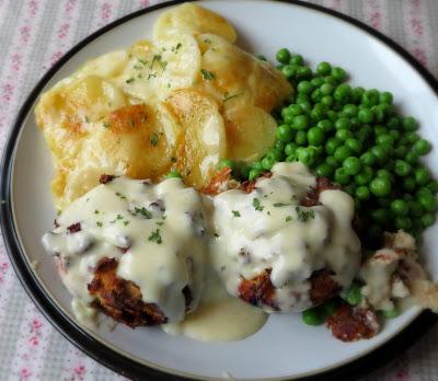 Lemon Sauced Salmon Patties