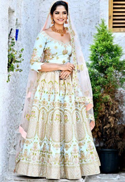 Boost your Confidence with the Best Lehengas Boost your Confidence with the Best Lehengas