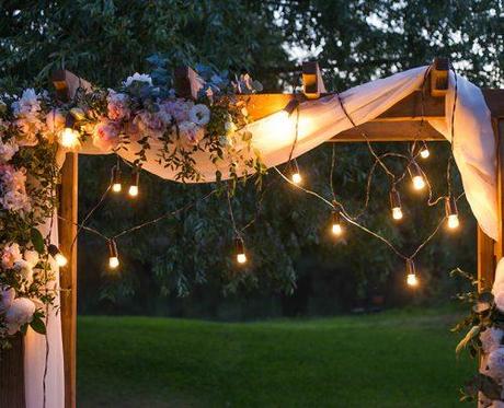 diy photo booth wedding decor with lighting