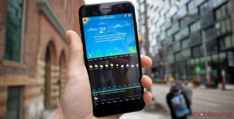 Carrot Weather iOS app adds lightning, rain and snow notifications in Canada