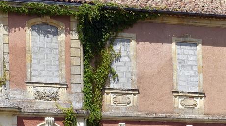 The ghosts of the Tanaïs château and military barracks in Blanquefort