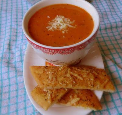 Creamy Tomato & Basil Soup