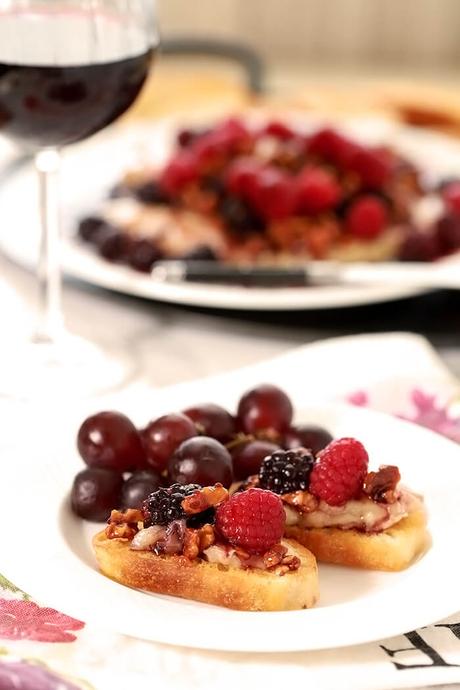 Baked Brie with Berries and Walnuts