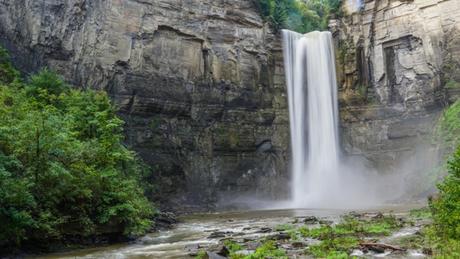 9 Awesome New York Waterfalls to Check Out That Aren’t Niagara Falls