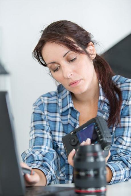 Inspecting Camera Battery