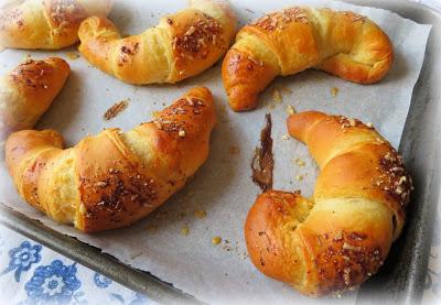 Caesar Croissant Rolls