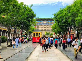 Beijing's Qianmen Street & Hutong's...