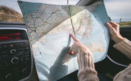 6 Essential Outdoor Things Must For Your Road Trip