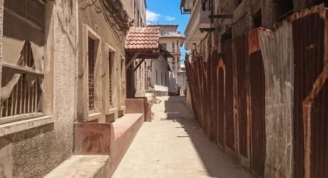 Narrow streets leading to the market