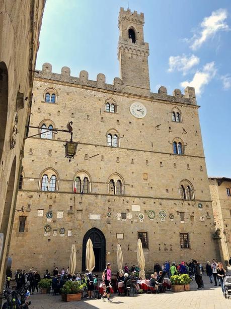 Volterra Tuscany Travel Guide [How to Get There & What To Do]