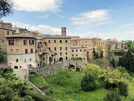 Volterra Tuscany Travel Guide [How to Get There & What To Do]