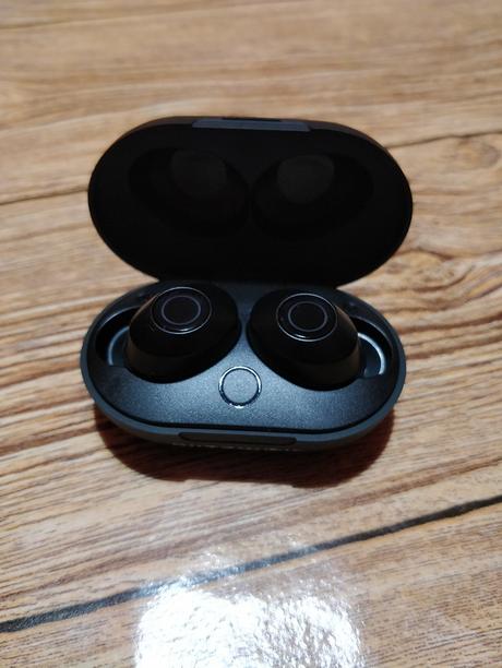 BlitzWolf BW-FYE5 Review: True Wireless Earbuds With Pros & Cons