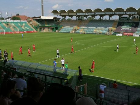Śmieszne Historie o Piłce Nożnej w Polsce: Watching the Exciting Polish Ladies Season Climax, Górnik Łęczna v. Medyk Konin Śmieszne Historie o Piłce Nożnej w Polsce: Watching the Exciting Polish Ladies Season Climax, Górnik Łęczna v. Medyk Konin