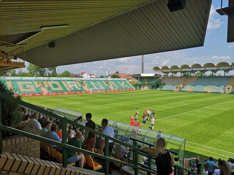 Śmieszne Historie o Piłce Nożnej w Polsce: Watching the Exciting Polish Ladies Season Climax, Górnik Łęczna v. Medyk Konin Śmieszne Historie o Piłce Nożnej w Polsce: Watching the Exciting Polish Ladies Season Climax, Górnik Łęczna v. Medyk Konin