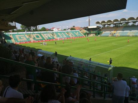 Śmieszne Historie o Piłce Nożnej w Polsce: Watching the Exciting Polish Ladies Season Climax, Górnik Łęczna v. Medyk Konin Śmieszne Historie o Piłce Nożnej w Polsce: Watching the Exciting Polish Ladies Season Climax, Górnik Łęczna v. Medyk Konin