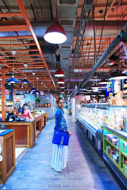 Can facts counter feelings? Reading Eastern Market