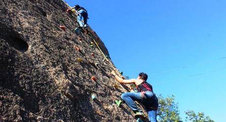 Best Romantic Places to Visit in Mount Abu for Married Couples Best Romantic Places to Visit in Mount Abu for Married Couples