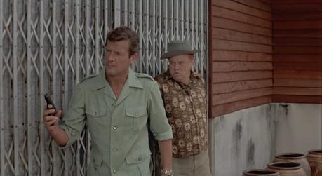 Bond’s Green Safari Jacket in The Man with the Golden Gun Bond’s Green Safari Jacket in The Man with the Golden Gun