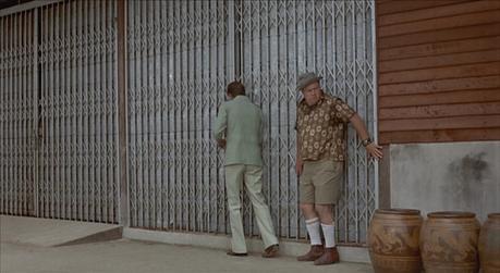 Bond’s Green Safari Jacket in The Man with the Golden Gun Bond’s Green Safari Jacket in The Man with the Golden Gun