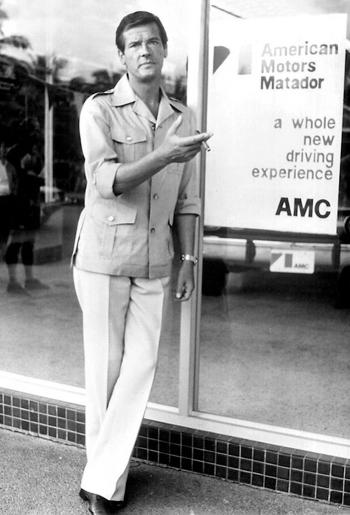 Bond’s Green Safari Jacket in The Man with the Golden Gun Bond’s Green Safari Jacket in The Man with the Golden Gun
