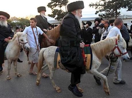 the horse and carriage minhag is on its way out