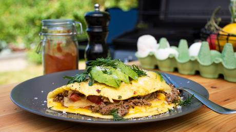 Grillin’ with KetoConnect: Episode #7 — Taco omelet