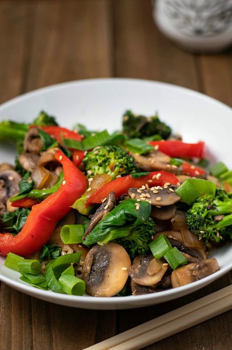 oil-free broccoli mushroom stir fry