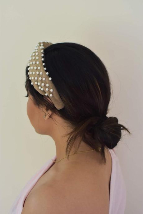 summer hairstyles, lele sadoughi headband, beauty blogger, messy bun tutorial, beachy wave