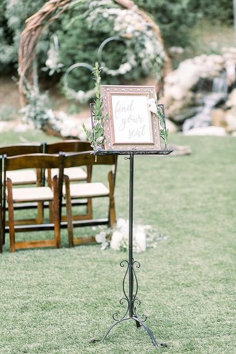 Beautiful elopement styled shoot in nature beautiful-elopement-styled-shoot-nature_16