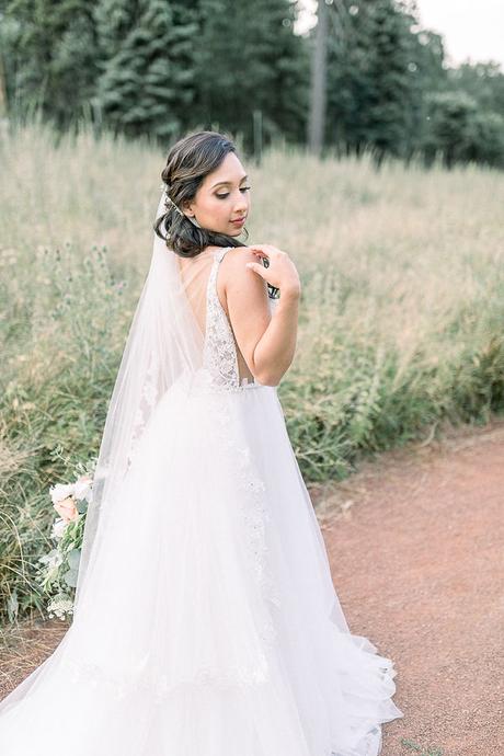 Beautiful elopement styled shoot in nature beautiful-elopement-styled-shoot-nature_30