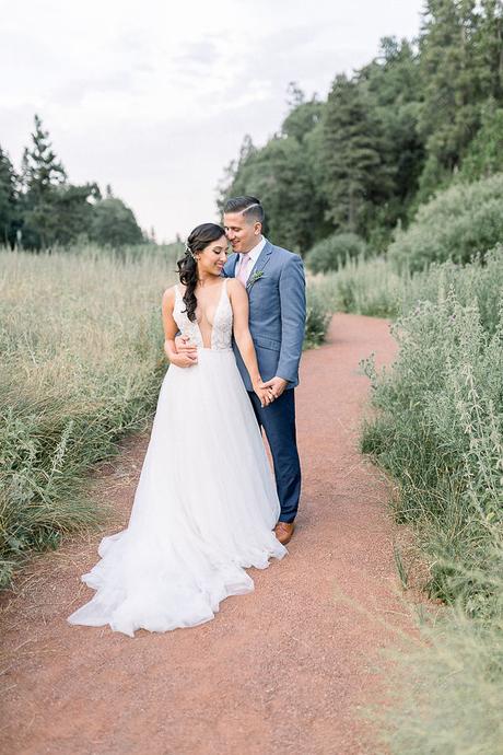 Beautiful elopement styled shoot in nature beautiful-elopement-styled-shoot-nature_31