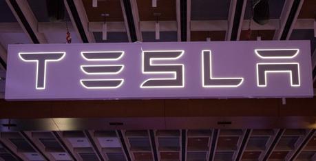 Tesla’s senior production executive quits the EV company