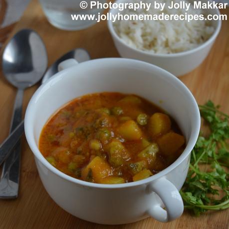 Dhaba Style Aloo Matar | Vegan Aloo Matar Recipe | Potato Peas Curry