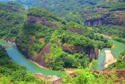 Travel Guide: Wuyishan