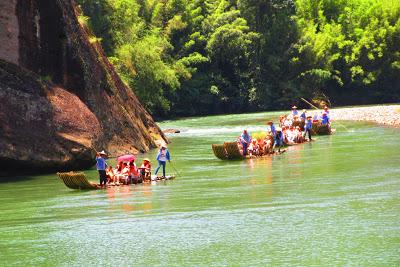 Travel Guide: Wuyishan