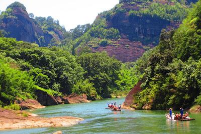 Travel Guide: Wuyishan