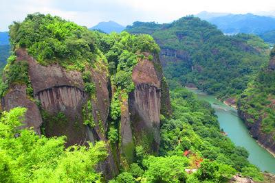 Travel Guide: Wuyishan