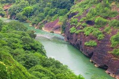 Travel Guide: Wuyishan