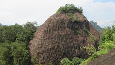 Travel Guide: Wuyishan