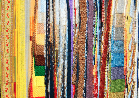 How to Select the Best Upholstery Fabrics for Your Curtains