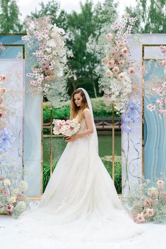 wedding ideas pink flowers and pastel colots on bridal backdrop roman_ivanov_weddings