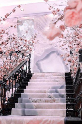 wedding ideas pale pink and light grey marble and flower décor v.dolgov_wed