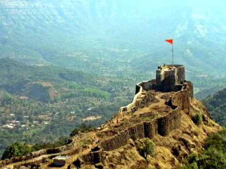 TOP 10 FORTS IN MAHARASHTRA