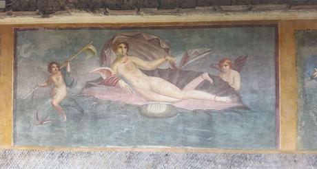 Pompeii was really so obscene? Traveling to a Different Pompeii