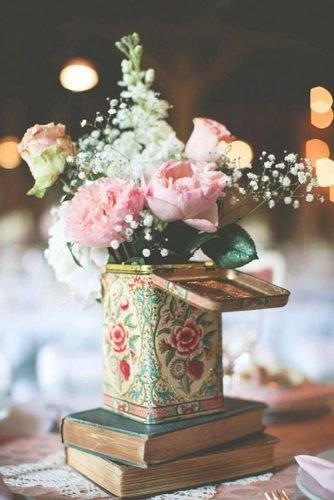 how to make wedding centerpieces vintage tea tin with flowers