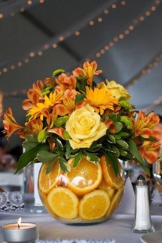 how to make wedding centerpieces jars with roses and lemons
